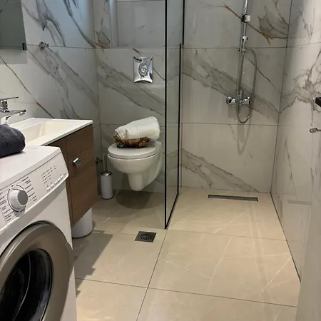 Elision Skála Marión